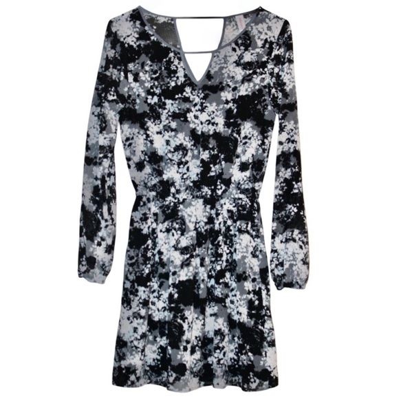 XHILARATION • Grey & Black Sheer Floral Flower Print Long Sleeve Dress - Picture 1 of 11